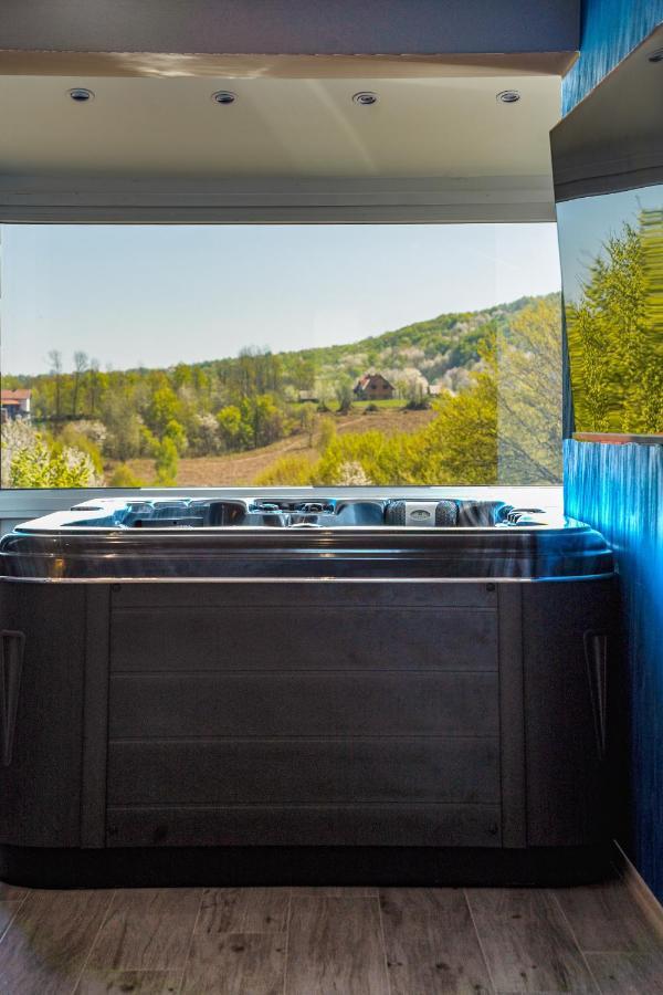 Deluxe Apartments Franjkovic Seliste Dreznicko Εξωτερικό φωτογραφία
