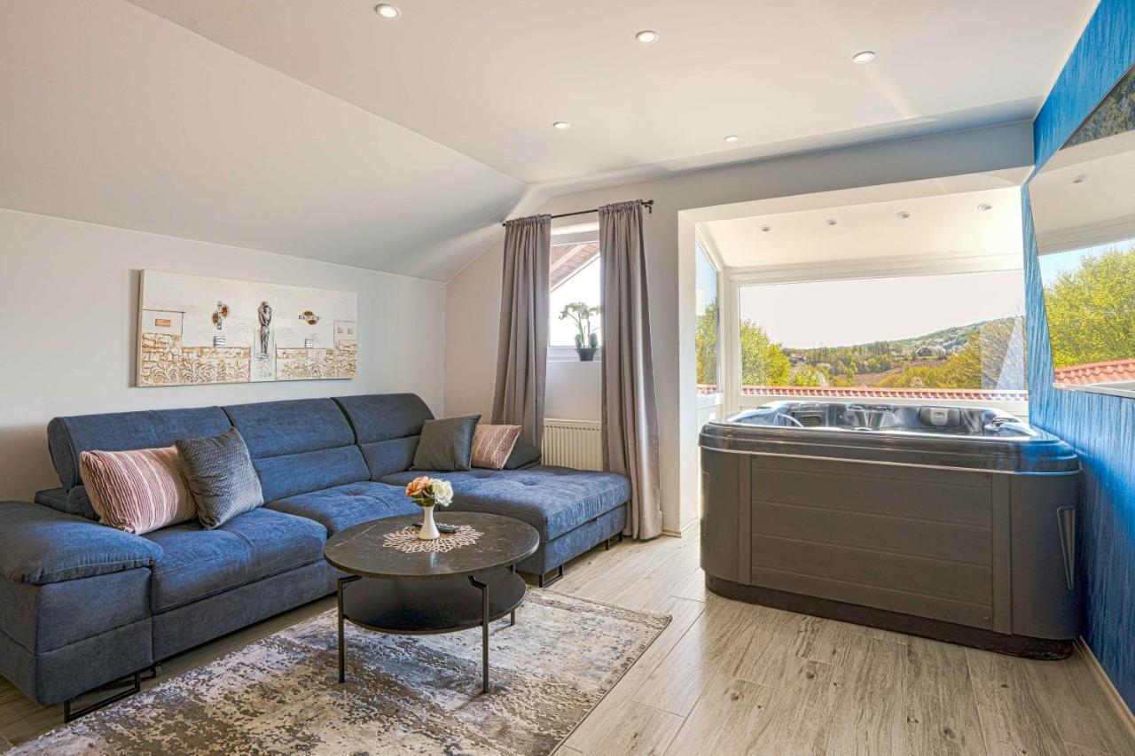 Deluxe Apartments Franjkovic Seliste Dreznicko Εξωτερικό φωτογραφία