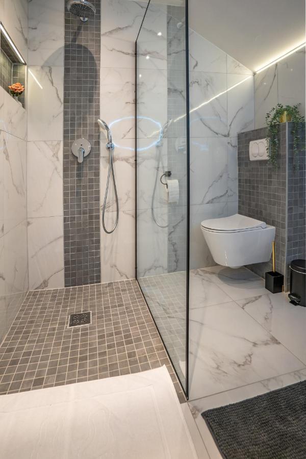 Deluxe Apartments Franjkovic Seliste Dreznicko Εξωτερικό φωτογραφία