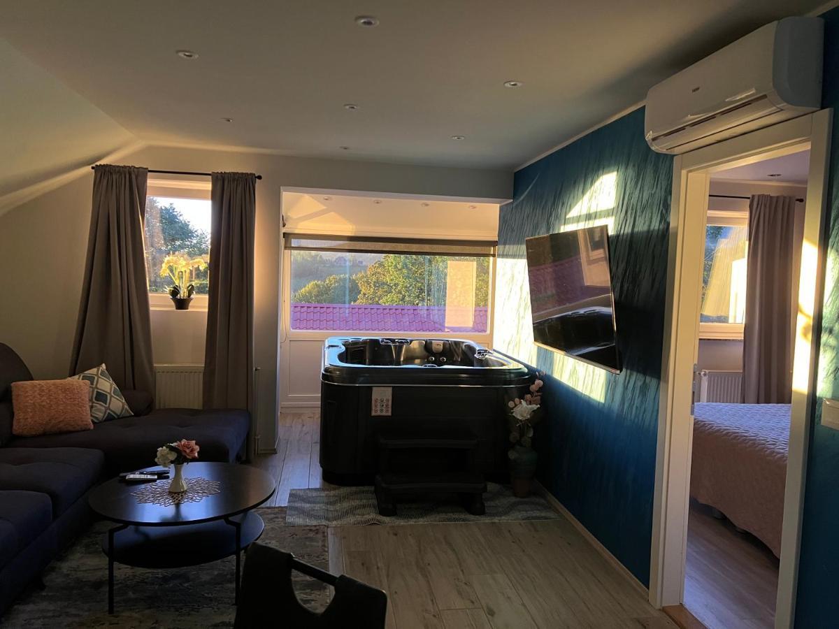 Deluxe Apartments Franjkovic Seliste Dreznicko Εξωτερικό φωτογραφία