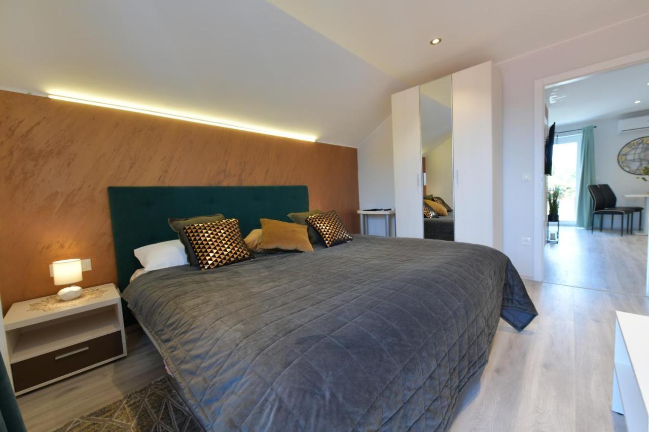 Deluxe Apartments Franjkovic Seliste Dreznicko Εξωτερικό φωτογραφία